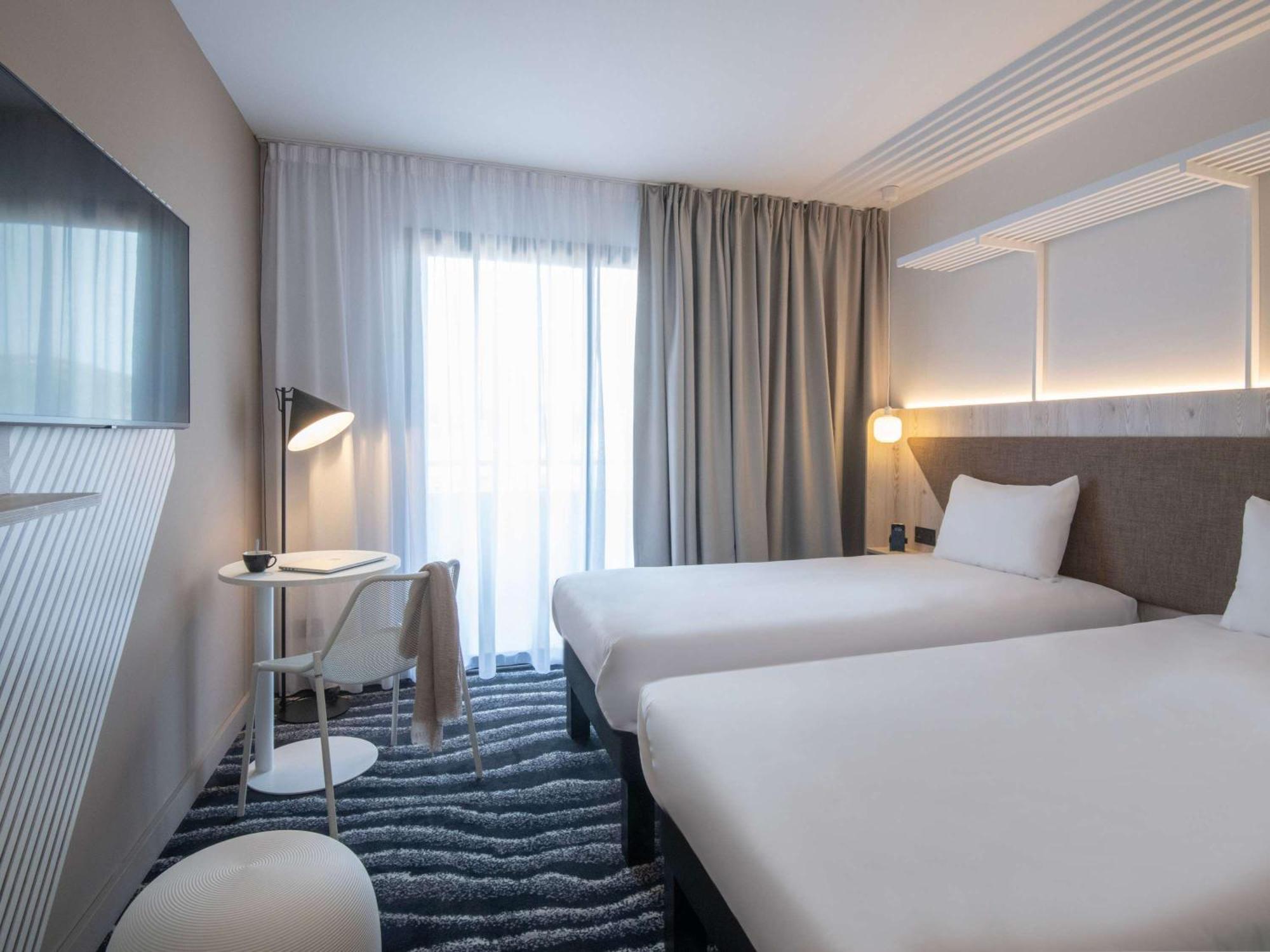 Отель Ibis Styles Porto Vecchio Экстерьер фото