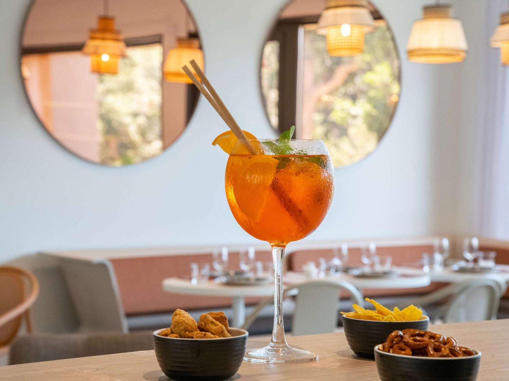 Отель Ibis Styles Porto Vecchio Экстерьер фото