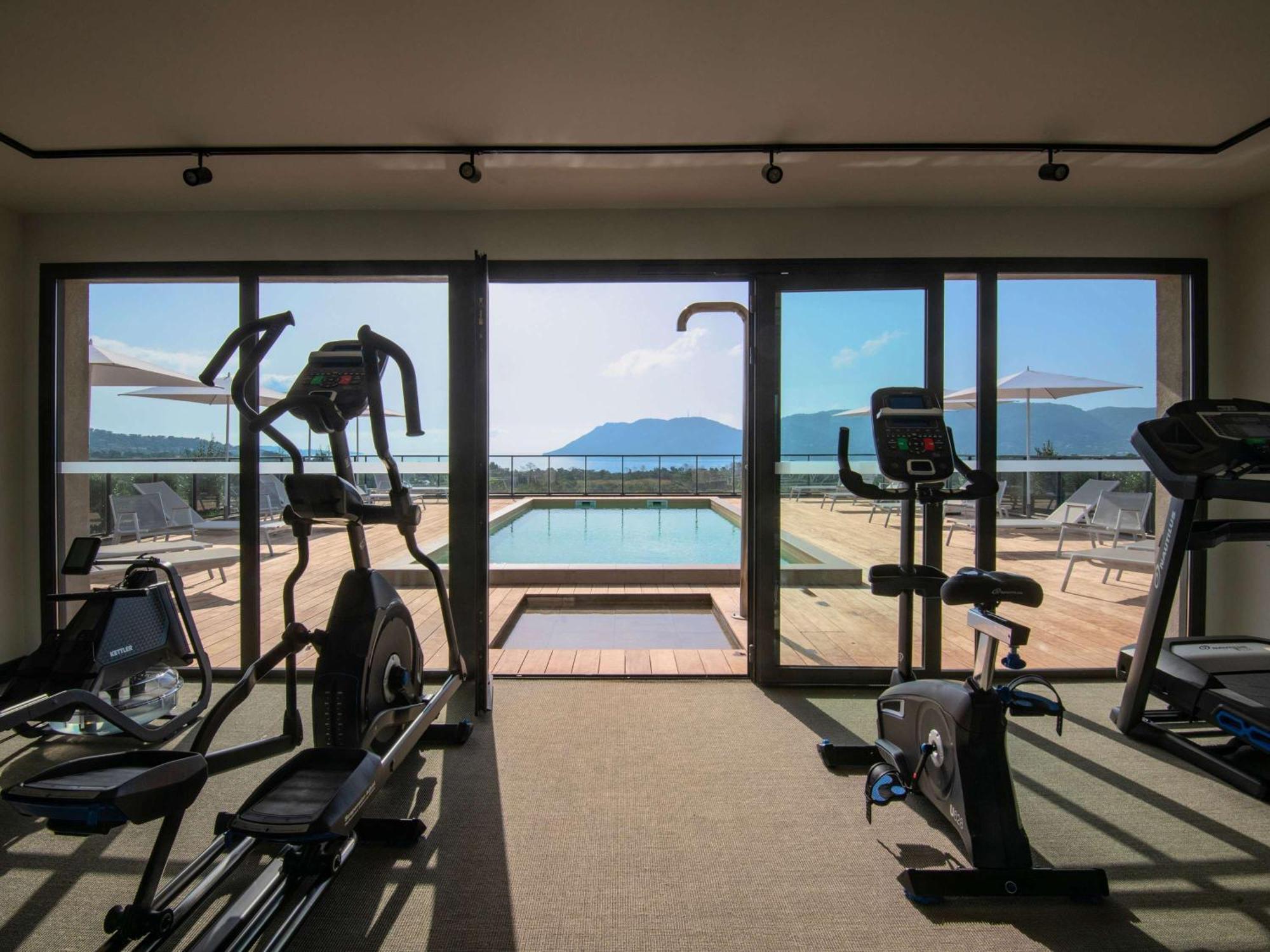Отель Ibis Styles Porto Vecchio Экстерьер фото