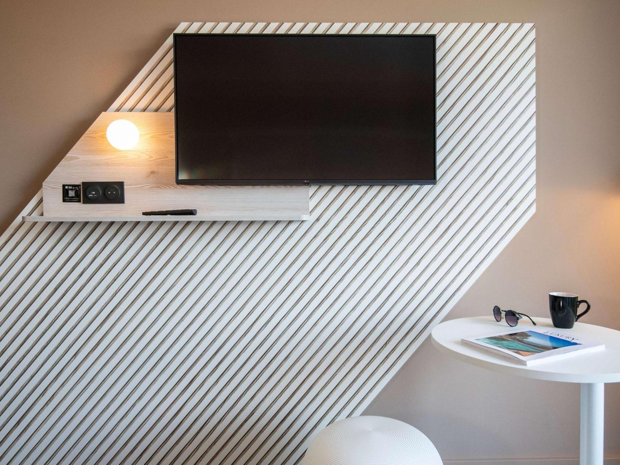Отель Ibis Styles Porto Vecchio Экстерьер фото