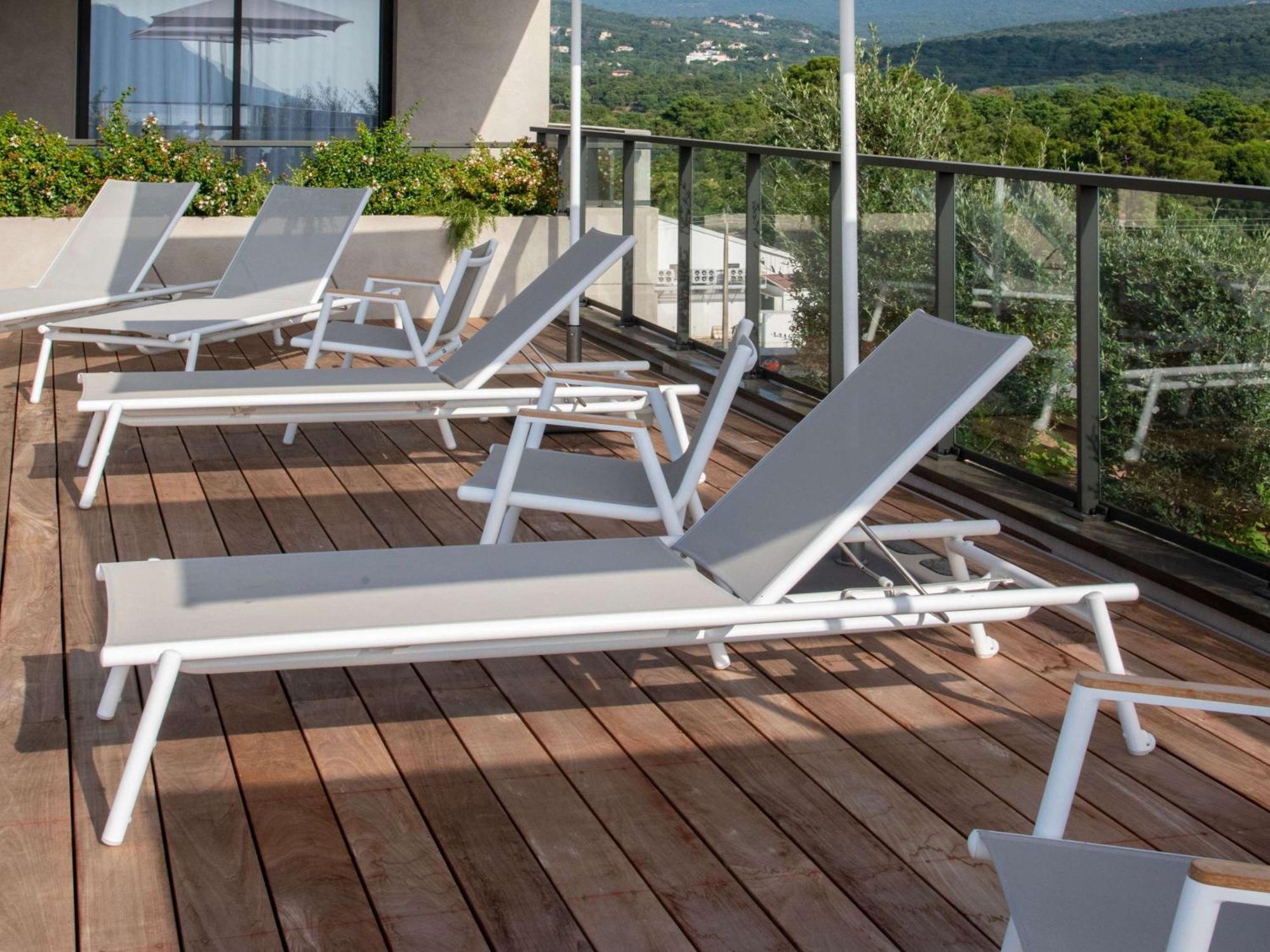 Отель Ibis Styles Porto Vecchio Экстерьер фото