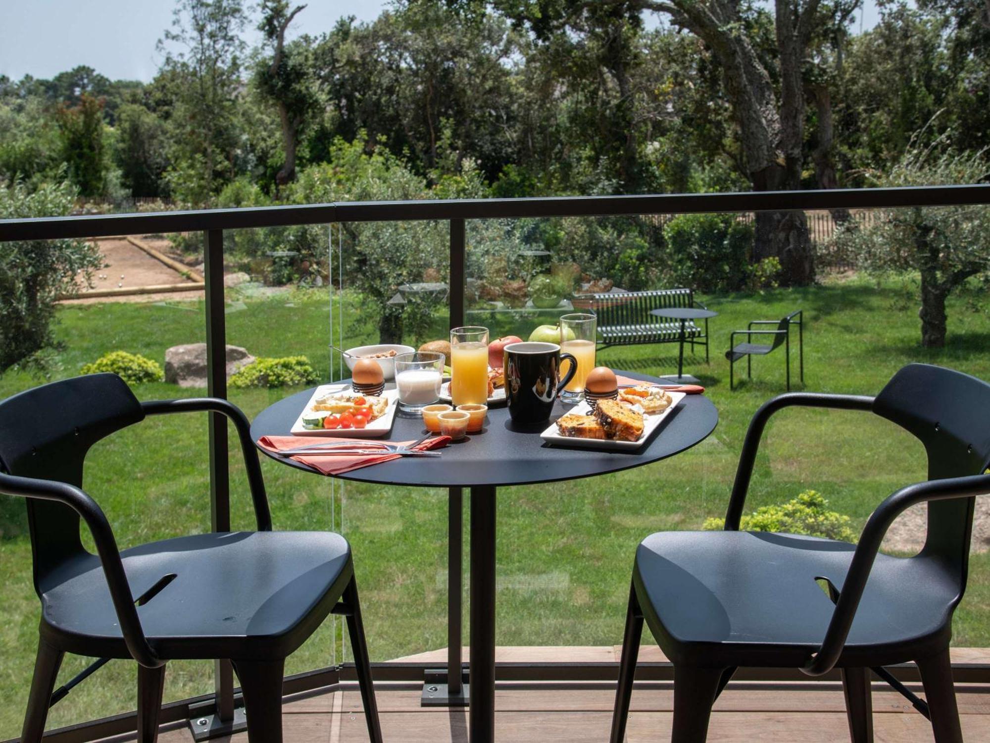 Отель Ibis Styles Porto Vecchio Экстерьер фото