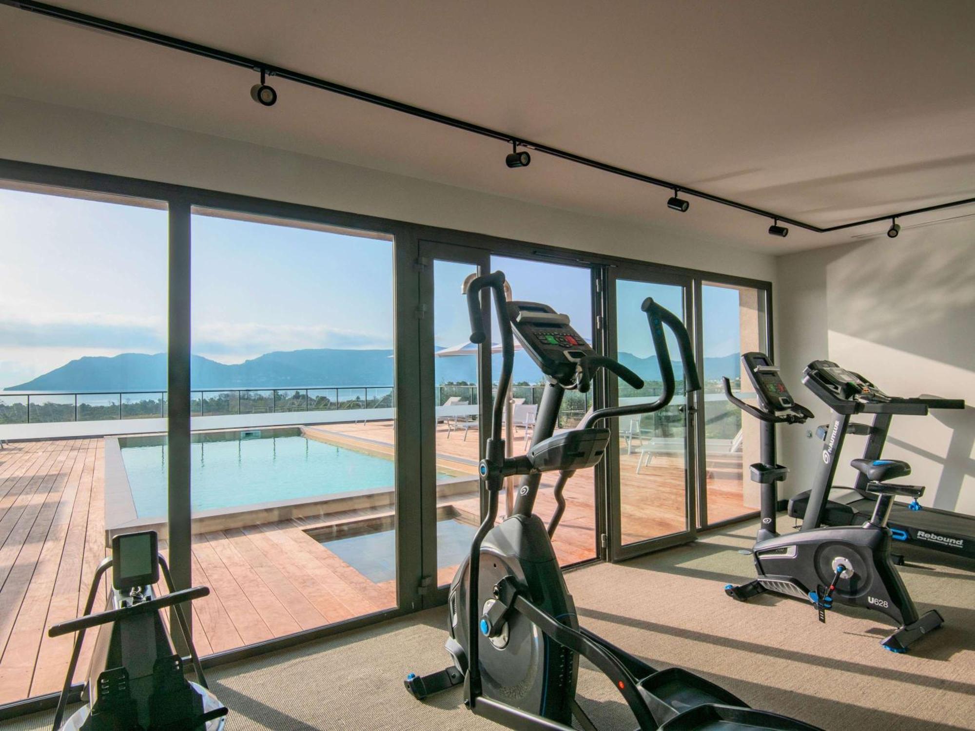 Отель Ibis Styles Porto Vecchio Экстерьер фото